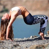 Čierne dámske legíny Yoga