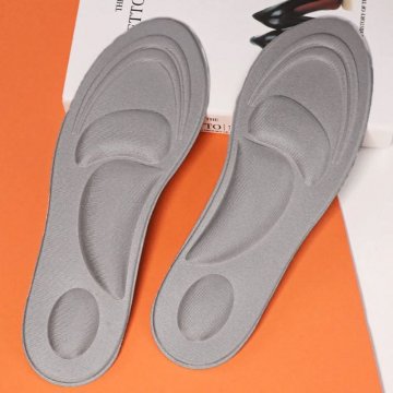 Tvarované univerzálne vložky do topánok
